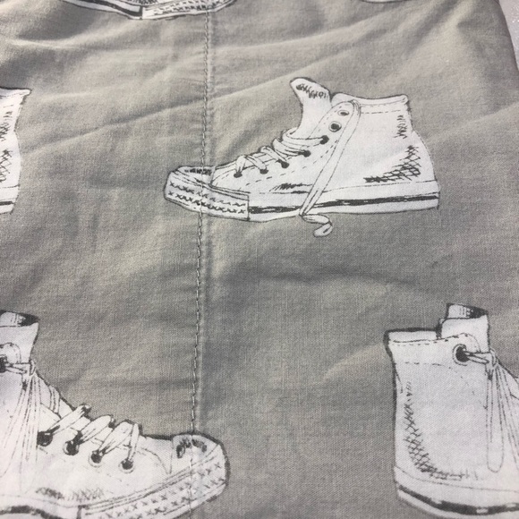 Queenwest Pillow cases Rugged shoes - Picture 3 of 8